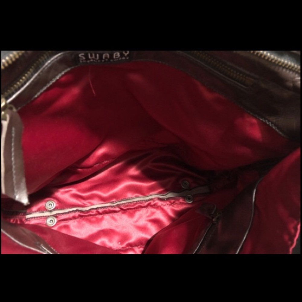 SHERNETT SWABY Leather Crossbody messenger Shoulder Bag. - Picture 6 of 7